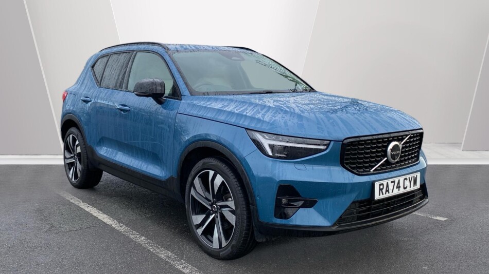 Volvo XC40 2.0 B4P Ultra Dark 5dr Auto Petrol Estate